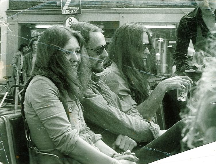 Bestand:Drinkdame 1975.jpg