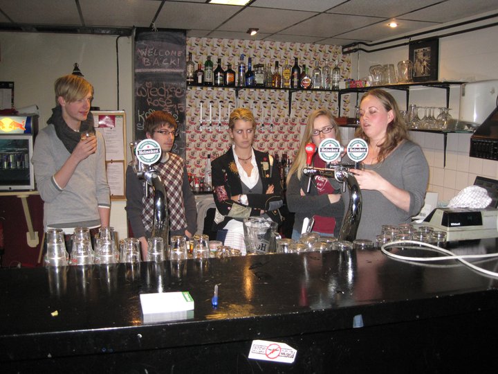 Bestand:Bar barrel 2.jpg