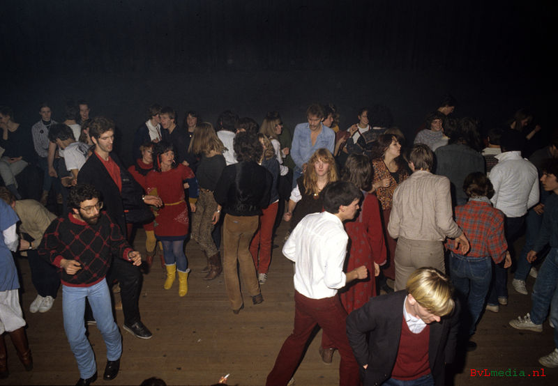 Bestand:Raadplaatje dansvloer Podium december 1981.jpg